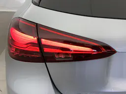 Mercedes-Benz A 200 - photo 12