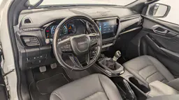 Isuzu D-Max - photo 16