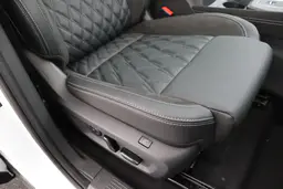 Nissan Qashqai - photo 16