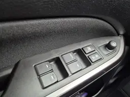 Suzuki Vitara - photo 13