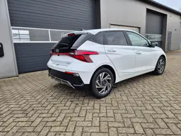 Hyundai i20 - photo 5