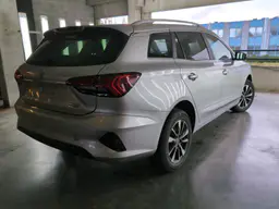 MG MG5 - photo 4