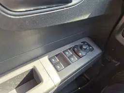 Ford Tourneo - photo 14