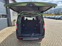 Ford Tourneo - photo 9
