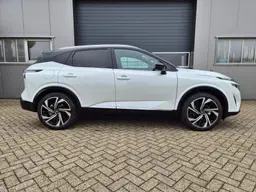 Nissan Qashqai - photo 6