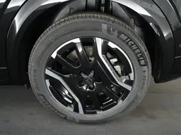 Peugeot E-3008 - photo 13