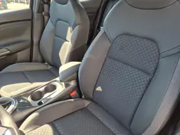 Nissan Juke - photo 11