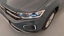 Volkswagen T-Roc - photo 21