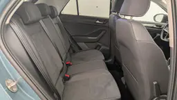 Volkswagen T-Roc - photo 10