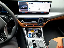 BMW i4 - photo 4