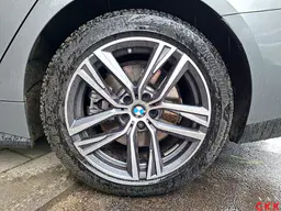 BMW i4 - photo 8