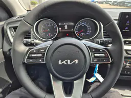 Kia Xceed - photo 15