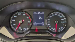 Seat Arona - photo 22