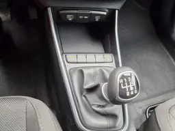 Hyundai i20 - photo 21