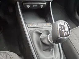Hyundai i20 - photo 21