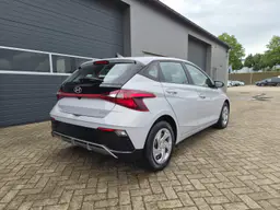 Hyundai i20 - photo 5