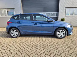 Hyundai i20 - photo 20