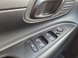 Hyundai i20 - photo 5