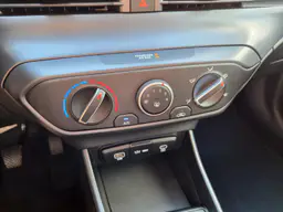 Hyundai i20 - photo 21