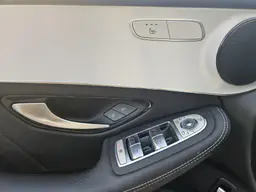 Mercedes-Benz GLC - photo 8