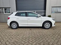 Skoda Fabia - photo 4