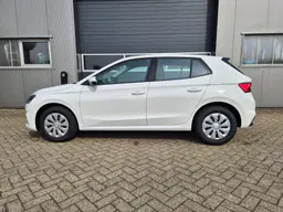 Skoda Fabia - photo 8