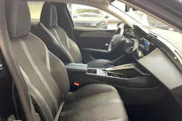 Peugeot 408 - photo 9