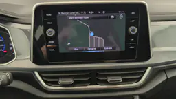 Volkswagen T-Roc - photo 12