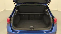 Volkswagen T-Roc - photo 18