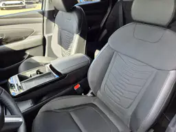 Hyundai Tucson - photo 12