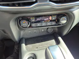 Nissan Juke - photo 23