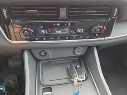 Nissan Qashqai - photo 22