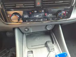 Nissan Qashqai - photo 24