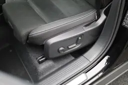 Volvo XC40 - photo 20