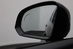 Volvo XC40 - photo 25