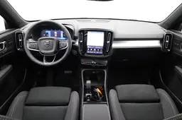Volvo XC40 - photo 13