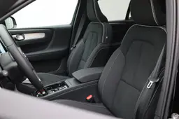 Volvo XC40 - photo 15