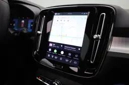 Volvo XC40 - photo 30