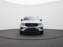 Volvo XC40 - photo 8