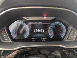 Audi Q3 - photo 22
