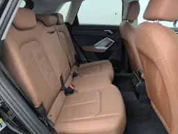 Audi Q3 - photo 10