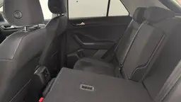 Volkswagen T-Roc - photo 13