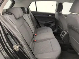 Volkswagen Golf - photo 10