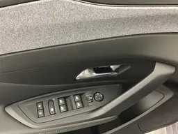 Peugeot 308 - photo 9