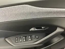 Peugeot 308 - photo 9