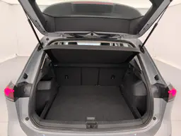 Volkswagen Tiguan - photo 11