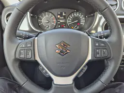 Suzuki Vitara - photo 15