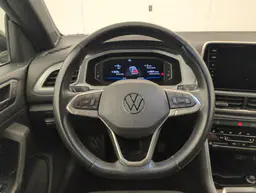 Volkswagen T-Roc - photo 13