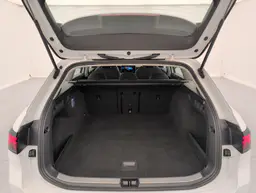 Volkswagen Passat - photo 11