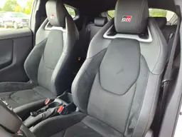 Toyota Yaris - photo 13